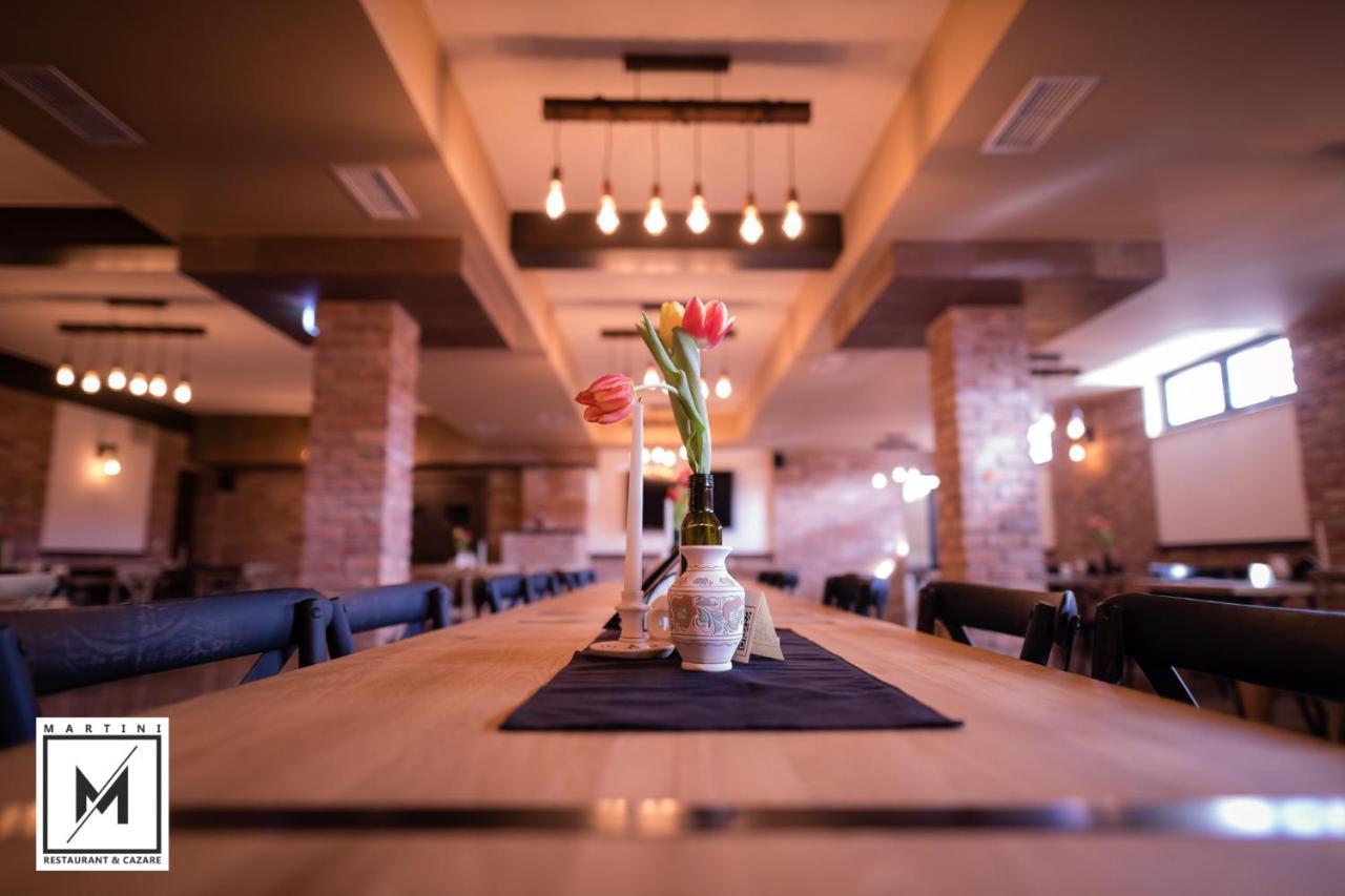 Martini Restaurant & Cazare Sebesel Exterior photo